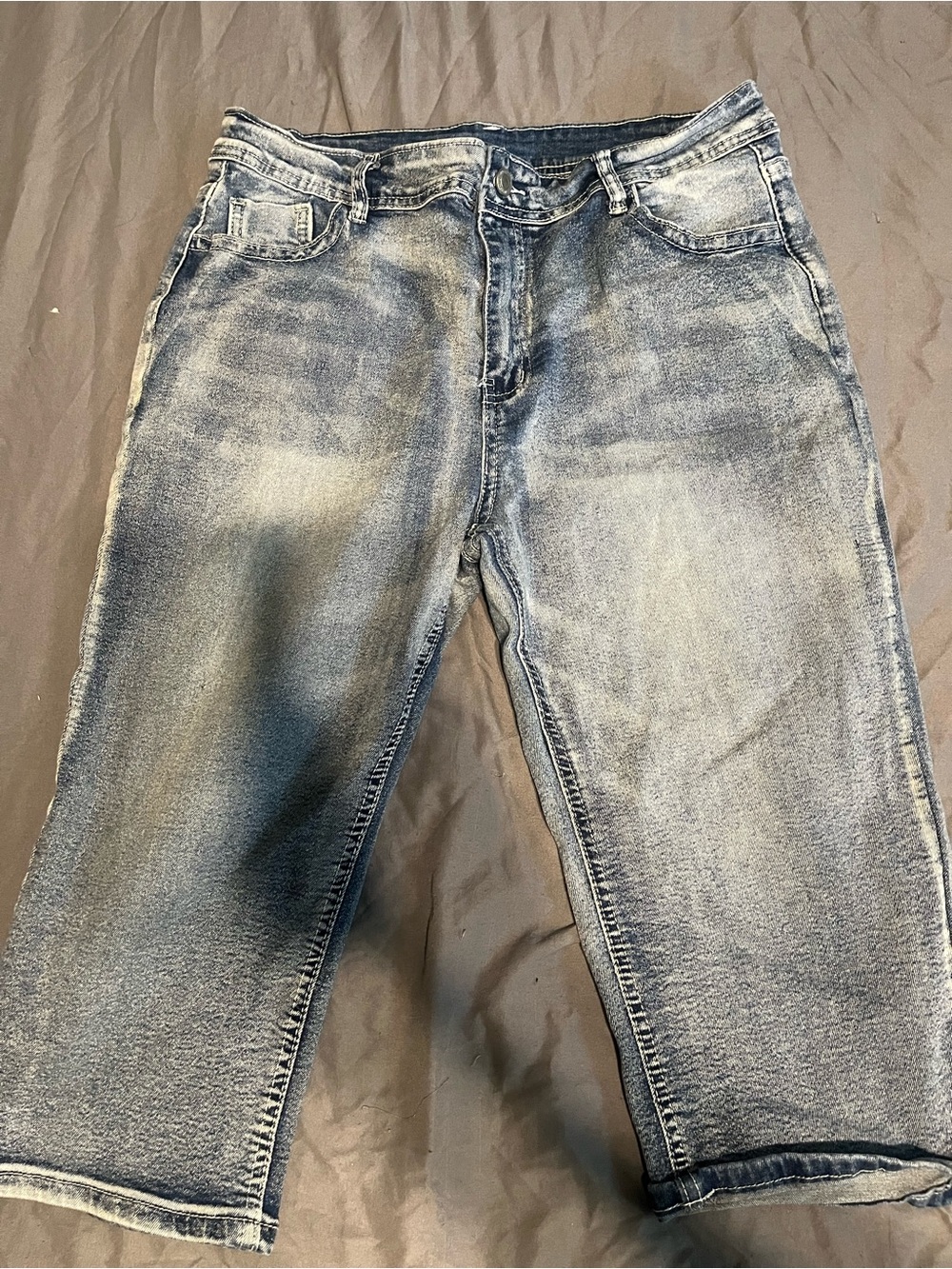 Woman’s Washed Blue Denim Jeans - Casual Comfort Crops